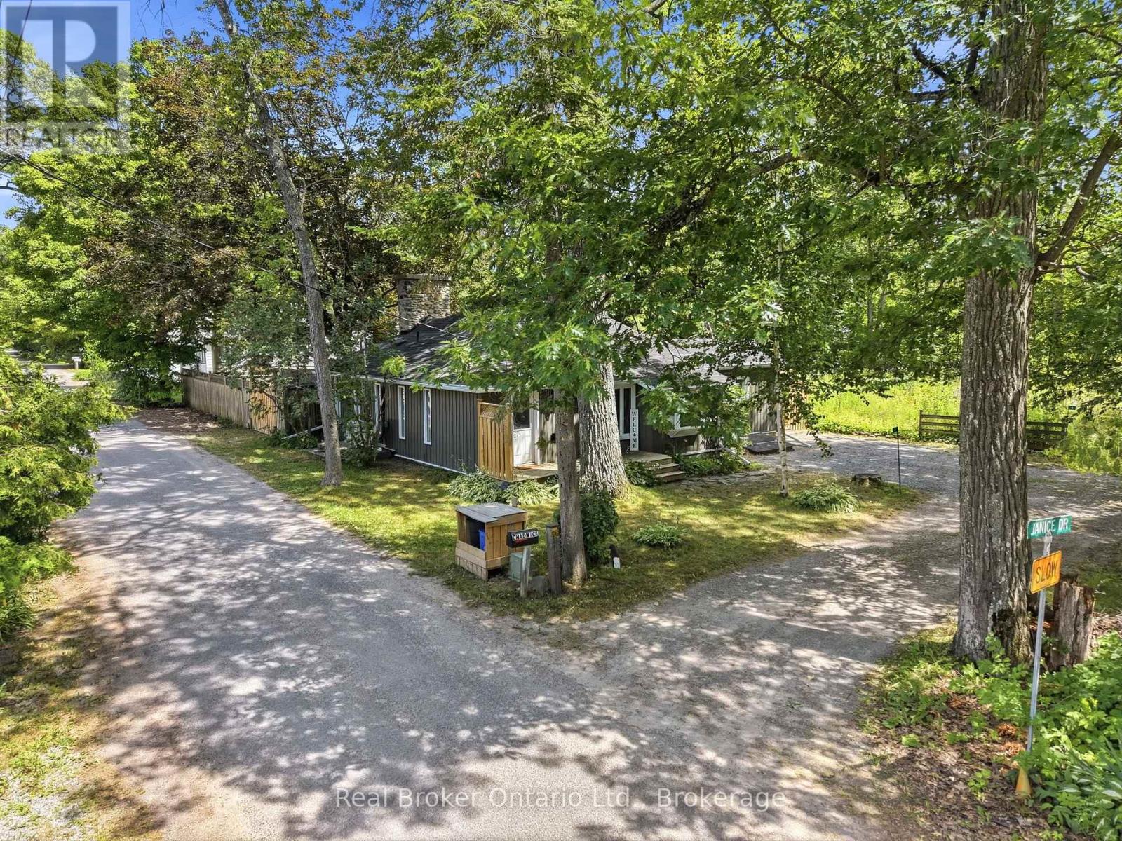 1 Janice Drive Property Photo 39