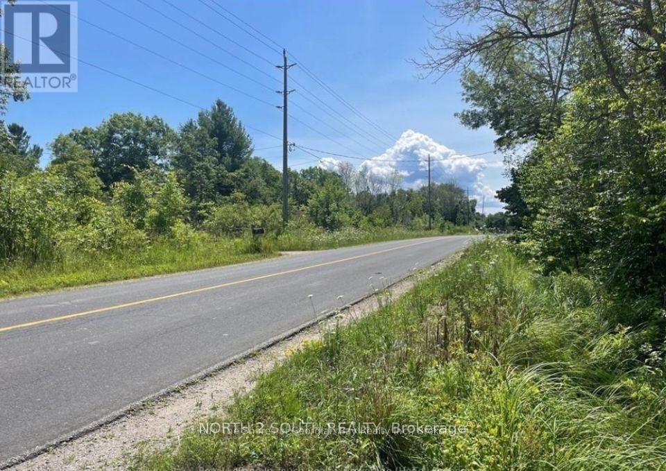 1203 Honey Harbour Road W Property Photo 4