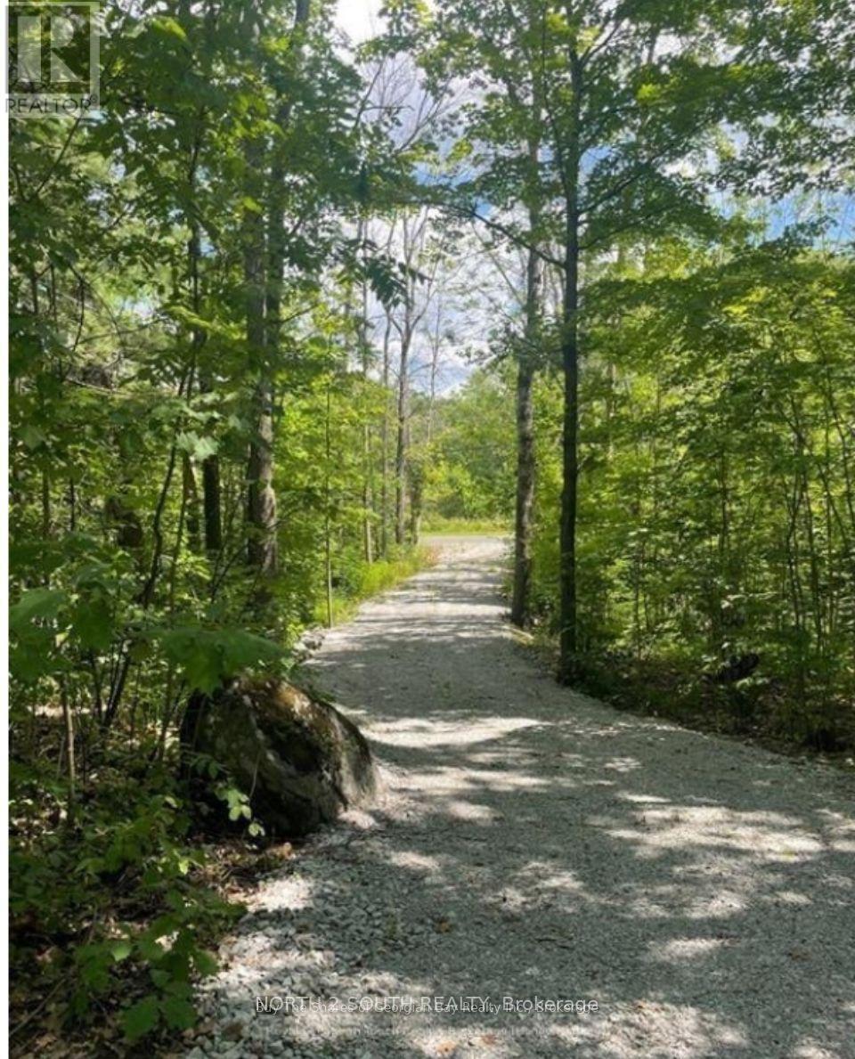 1203 Honey Harbour Road W Property Photo 7