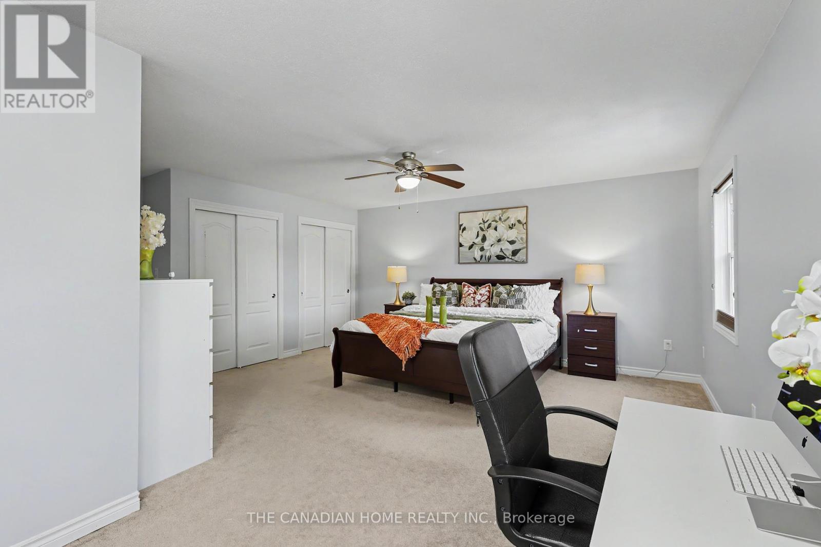219 Picton Street E Property Photo 20