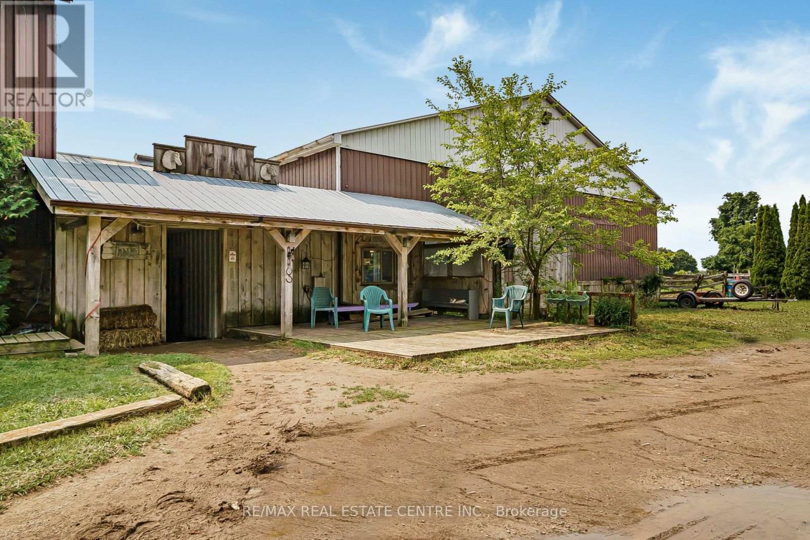 1374 5th Concession Road W Property Photo 23