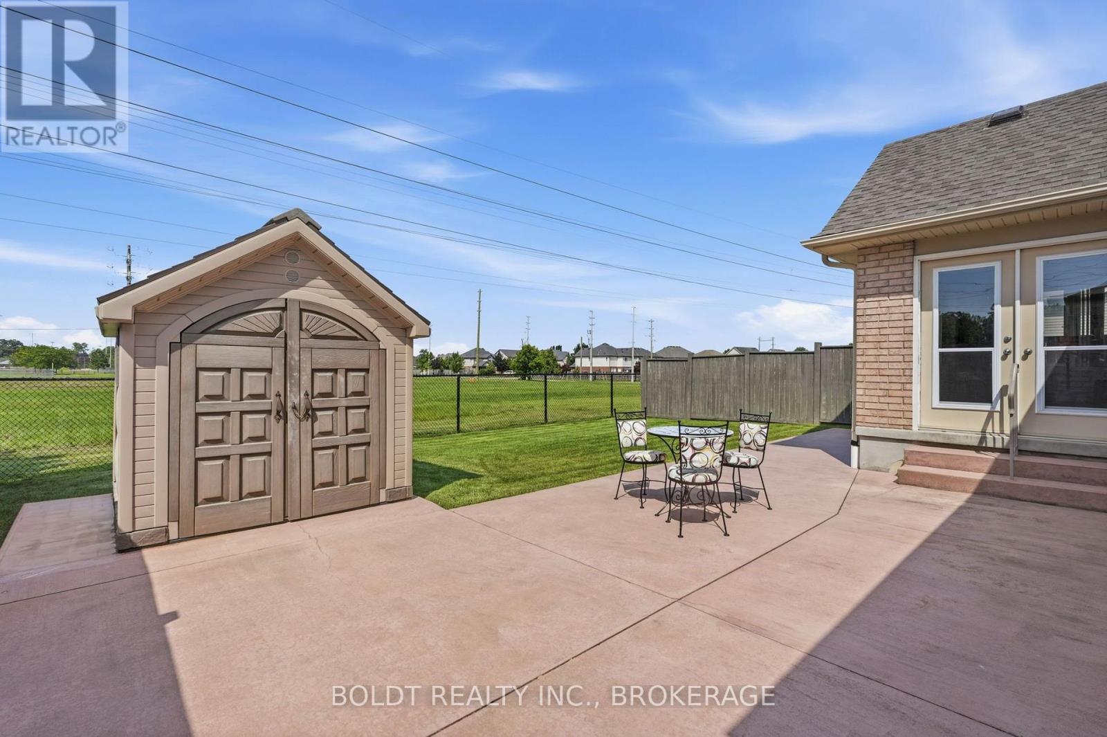 9 Nicholas Drive Property Photo 5