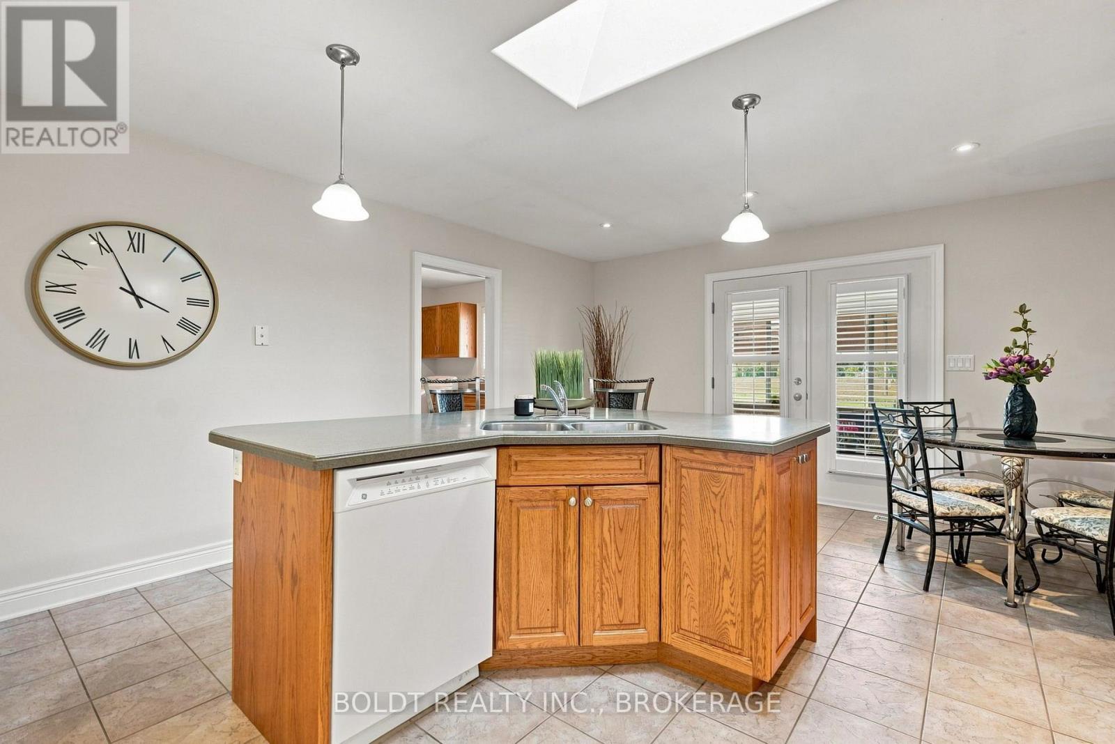 9 Nicholas Drive Property Photo 21