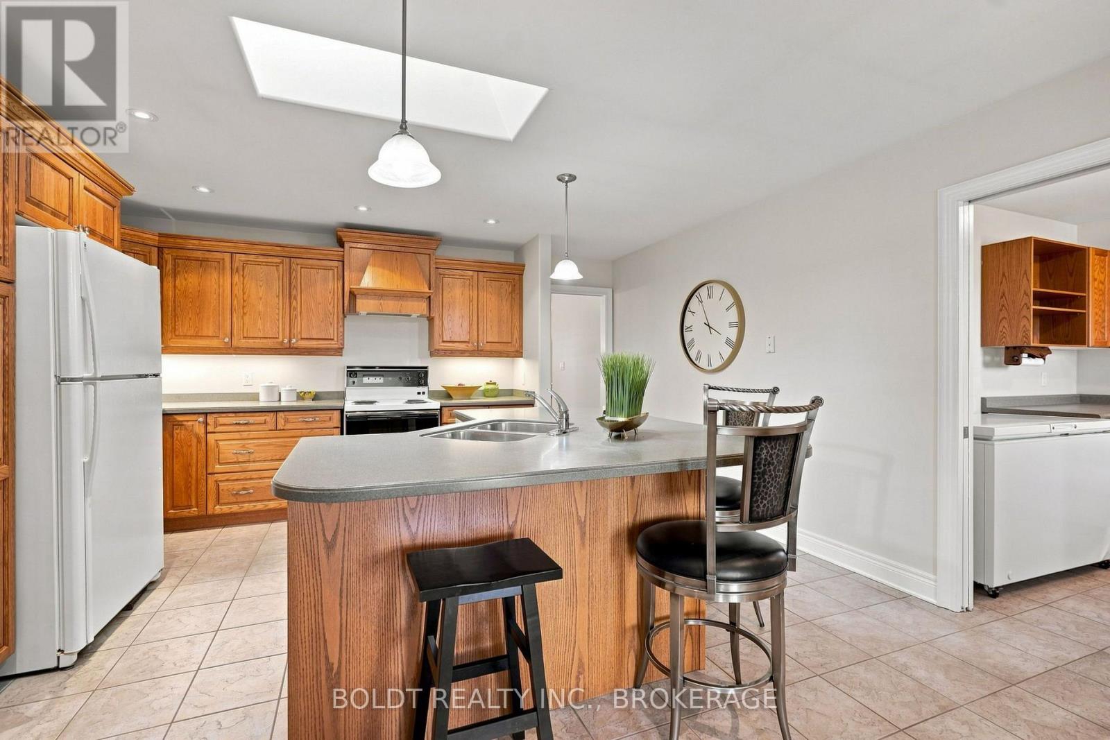 9 Nicholas Drive Property Photo 22