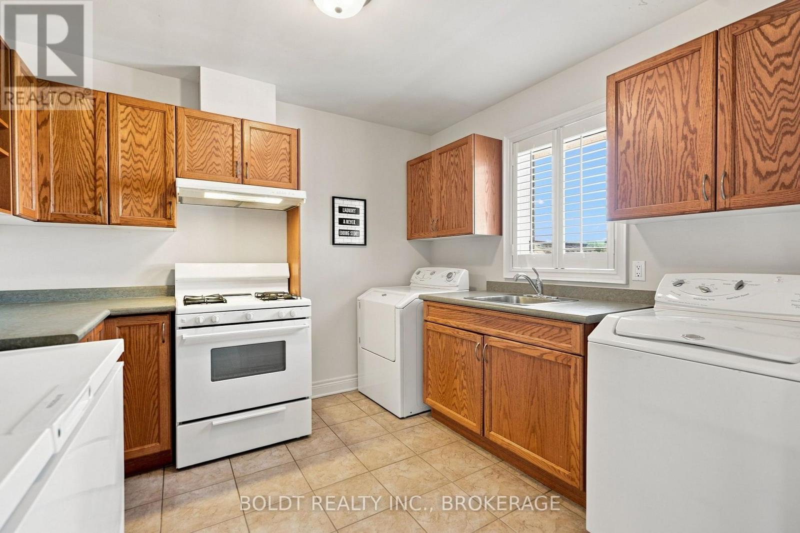 9 Nicholas Drive Property Photo 25