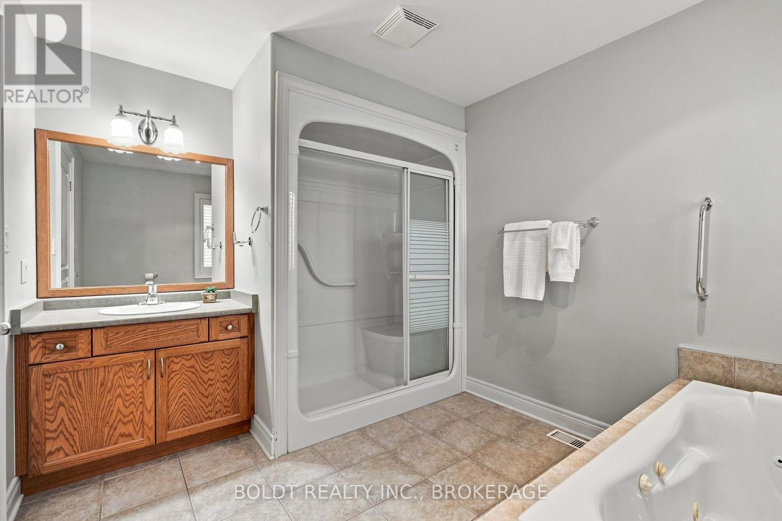 9 Nicholas Drive Property Photo 34