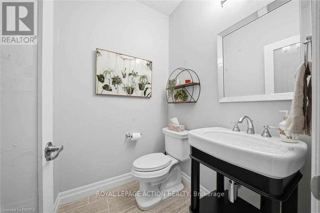 14 Ellington Place Property Photo 19
