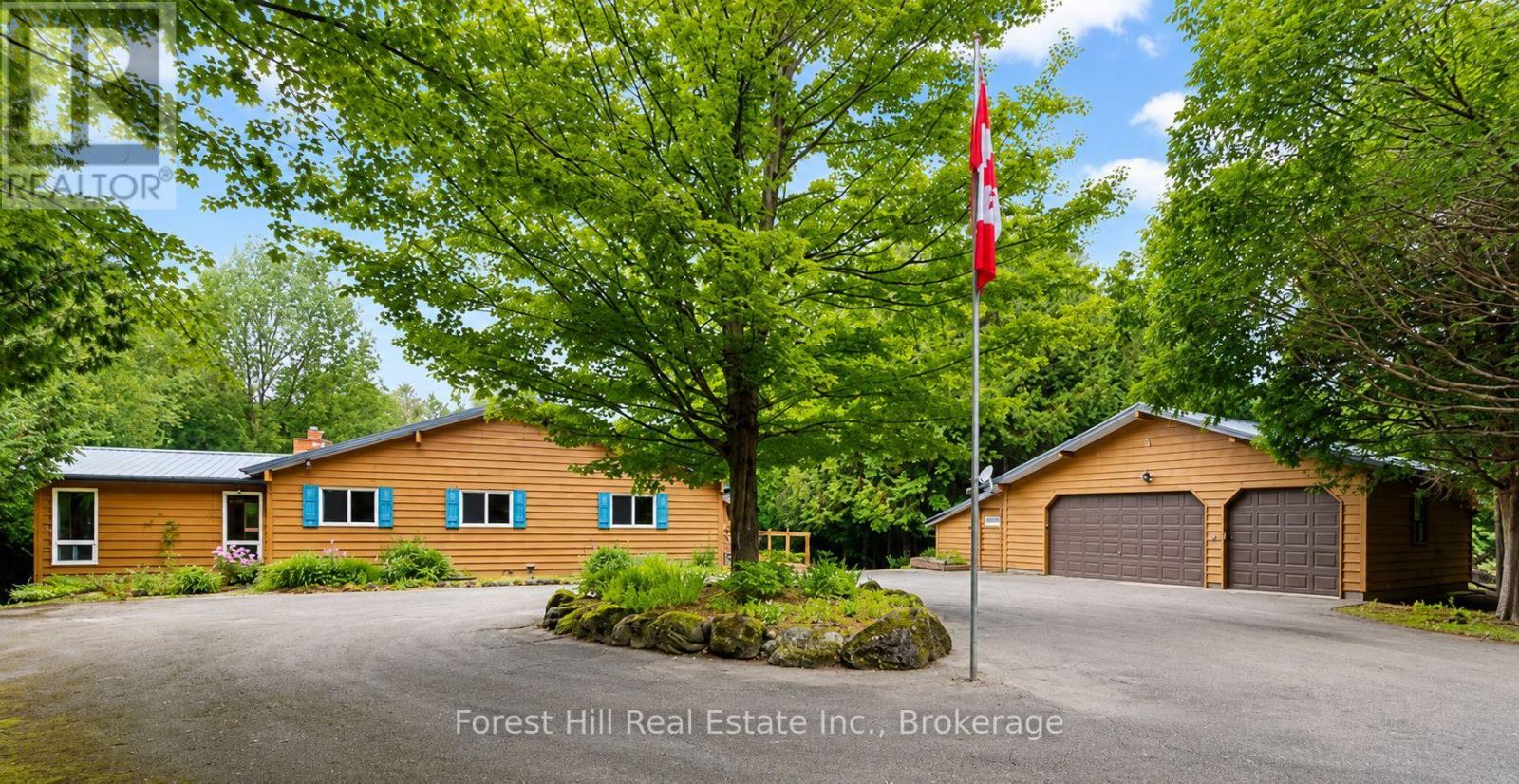 344511 North Line Property Photo 1
