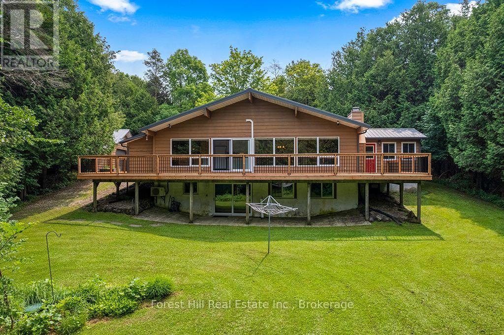 344511 North Line Property Photo 5