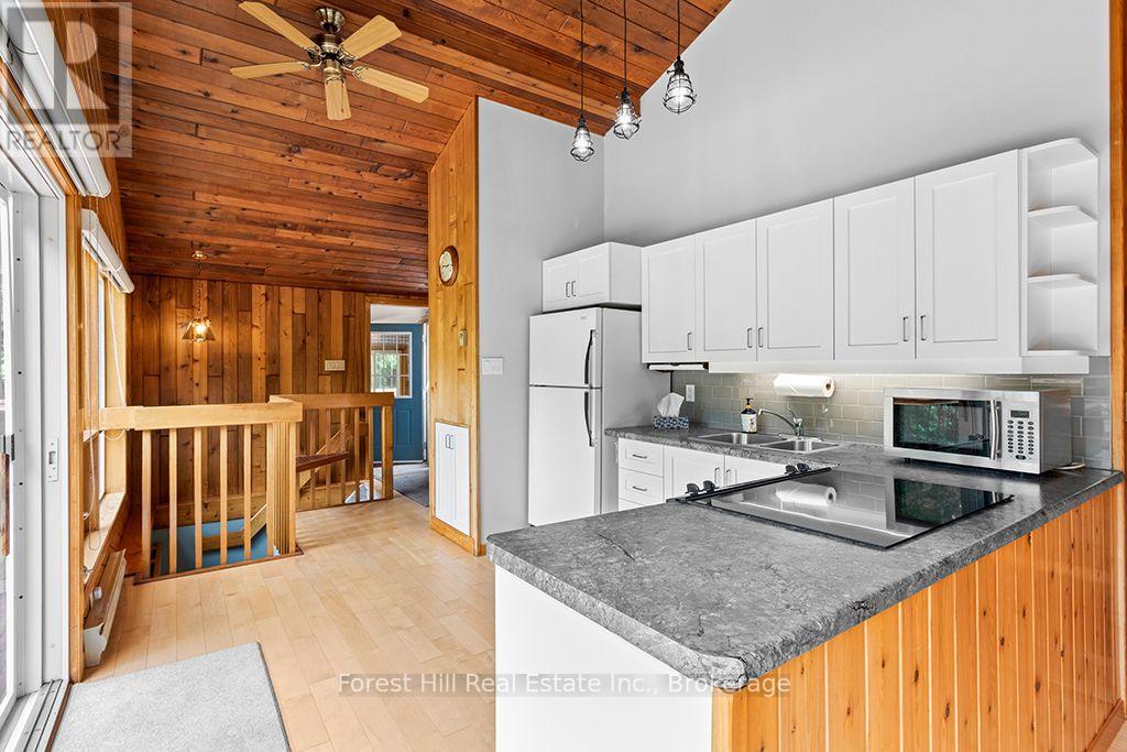 344511 North Line Property Photo 11