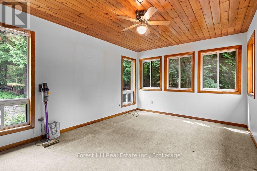344511 North Line Property Photo 16