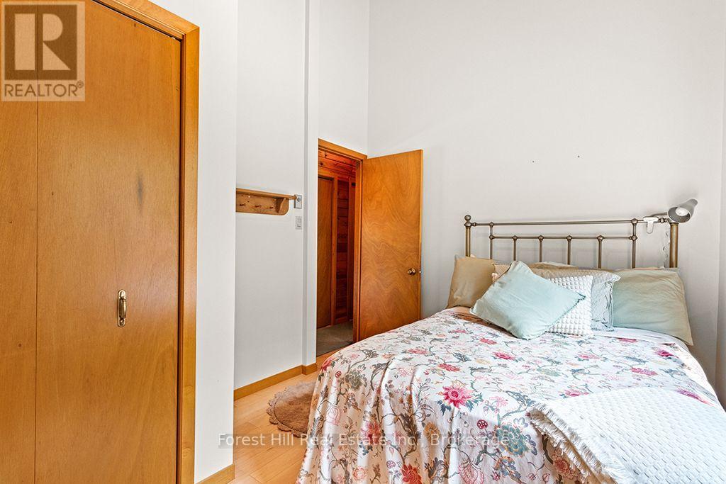 344511 North Line Property Photo 18