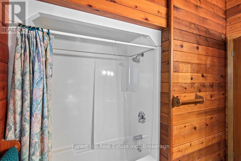 344511 North Line Property Photo 24