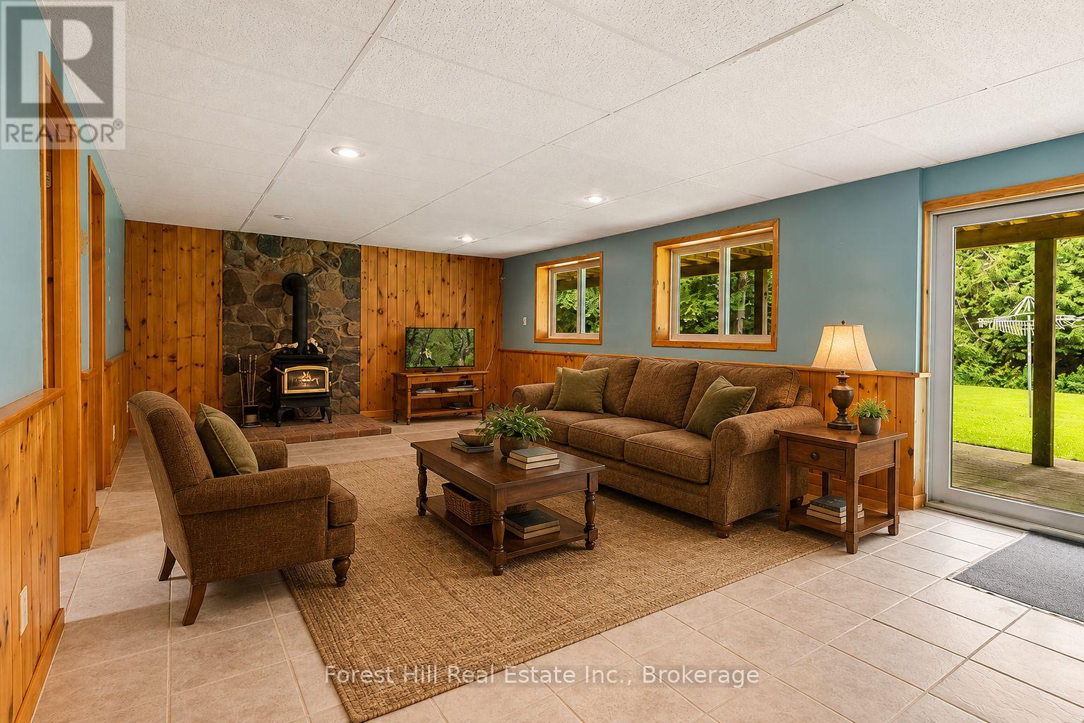 344511 North Line Property Photo 27