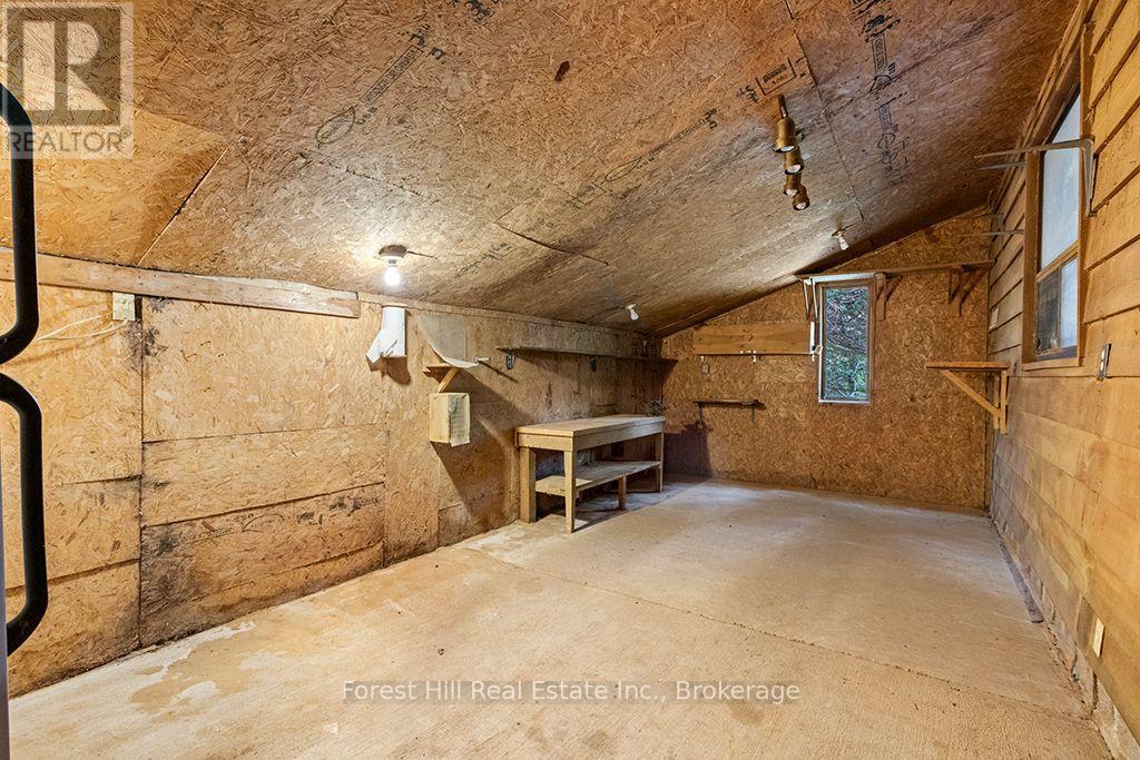 344511 North Line Property Photo 40
