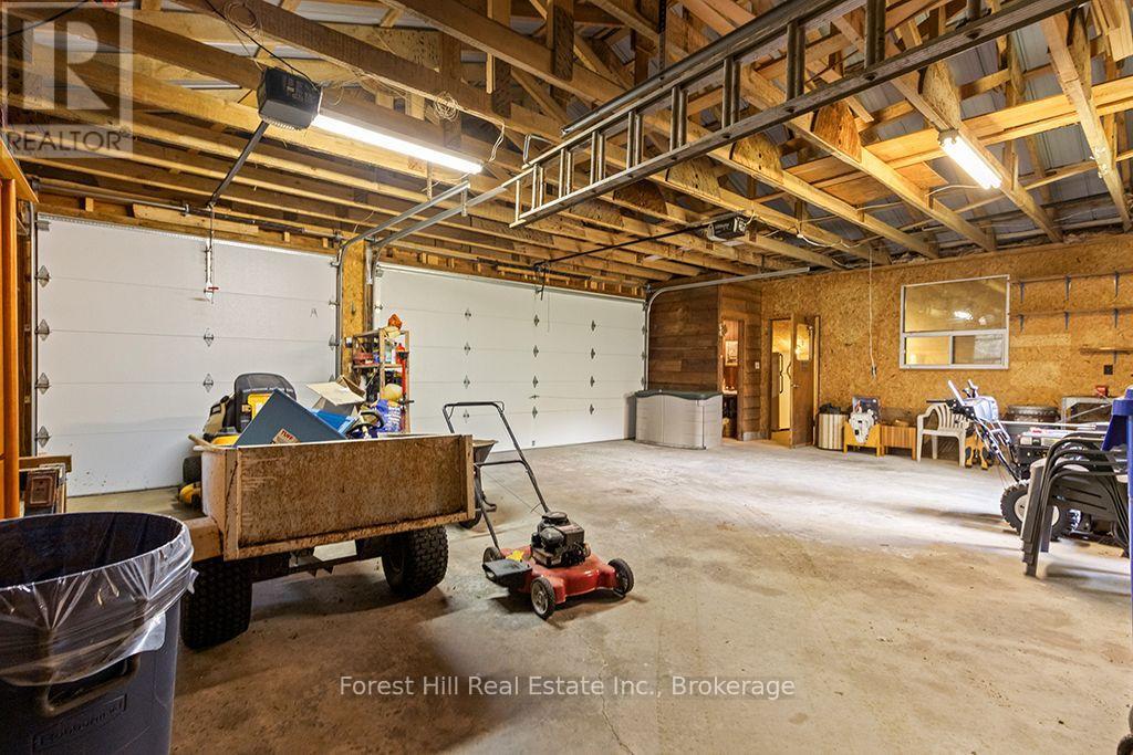 344511 North Line Property Photo 43