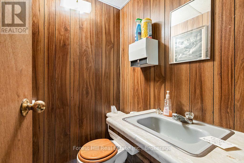 344511 North Line Property Photo 44