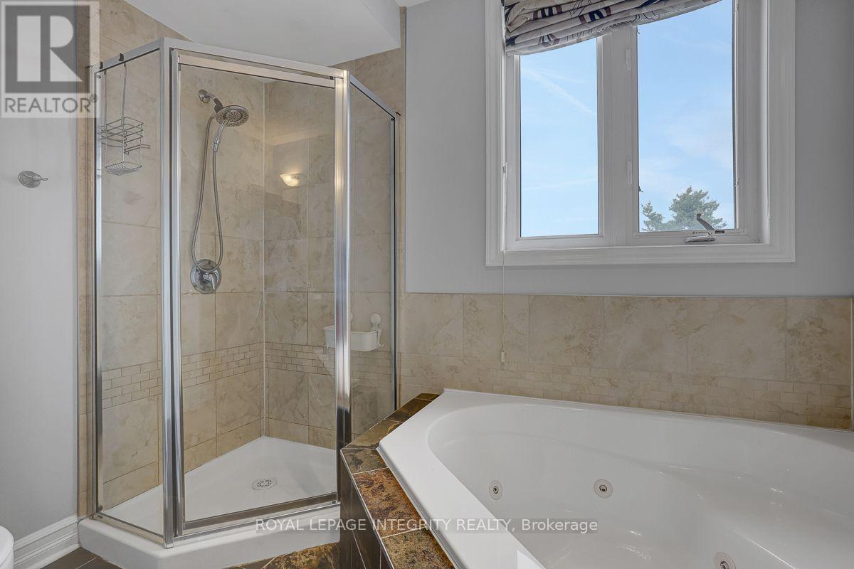 402 - 711 Churchill Avenue N Property Photo 23