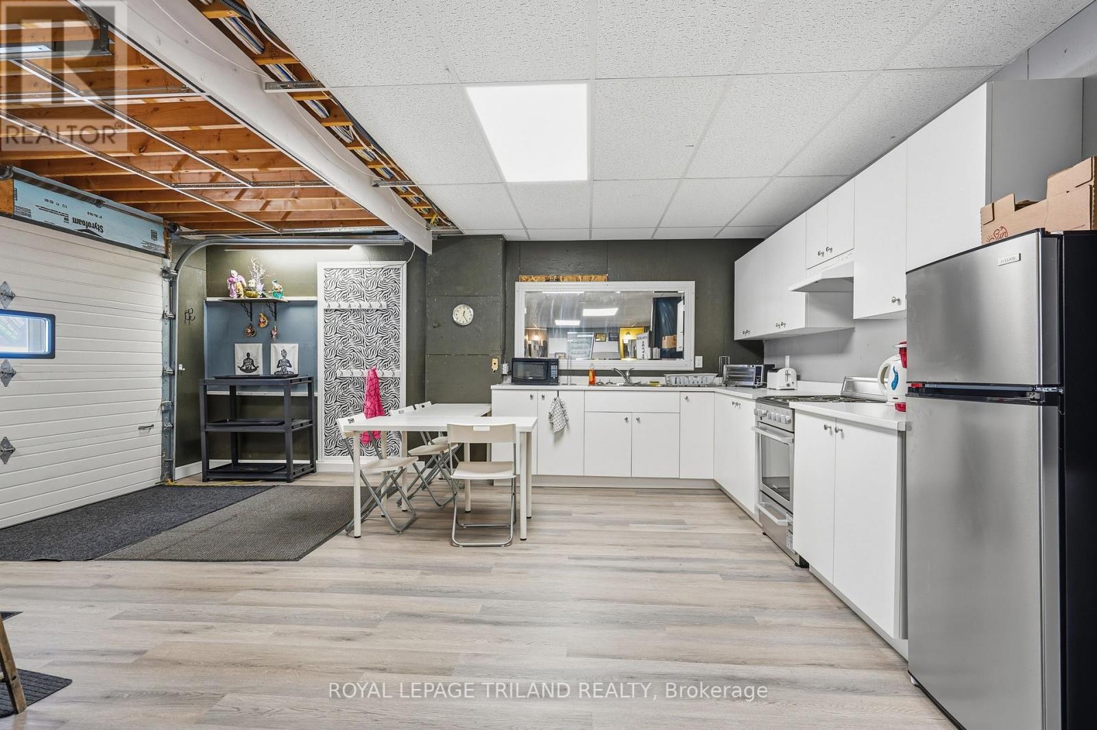 Studio And Offices - 80 Albert Street Property Photo 6