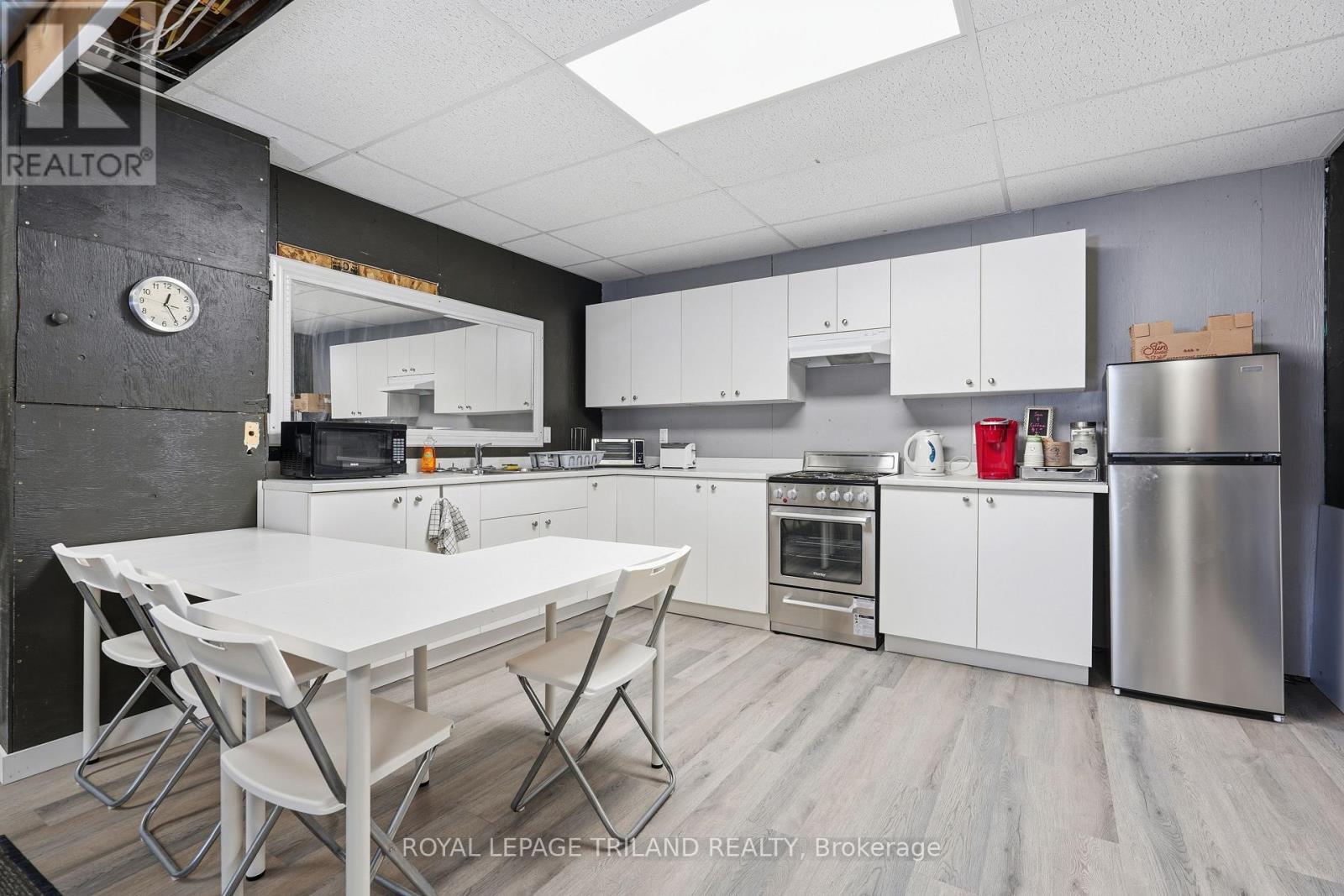 Studio And Offices - 80 Albert Street Property Photo 7