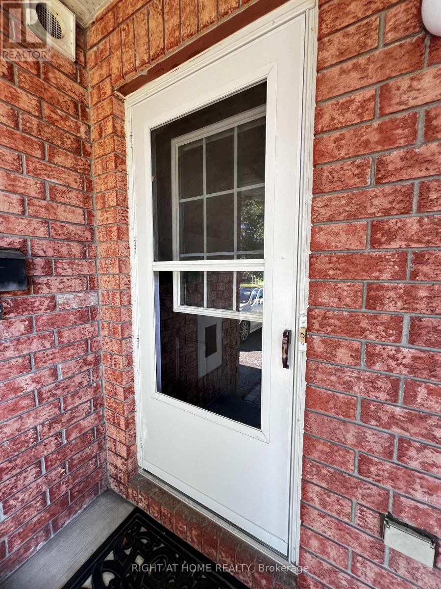 1741 Jobin Crescent Property Photo 2