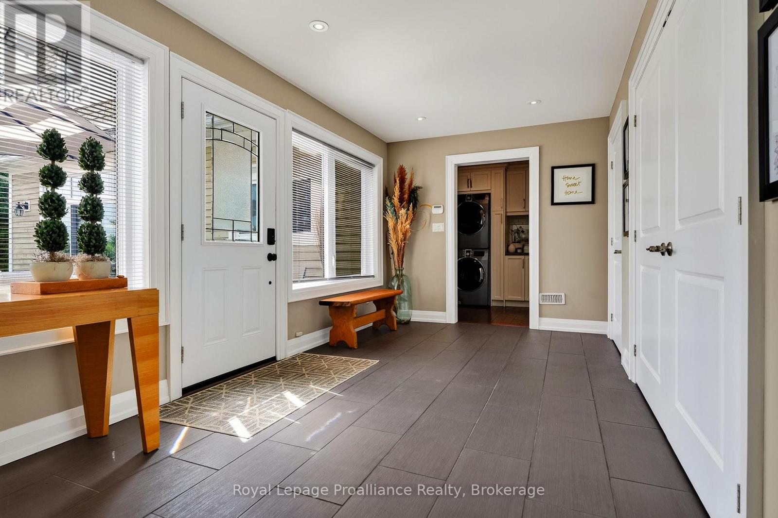 3889 Burnham Street N Property Photo 38