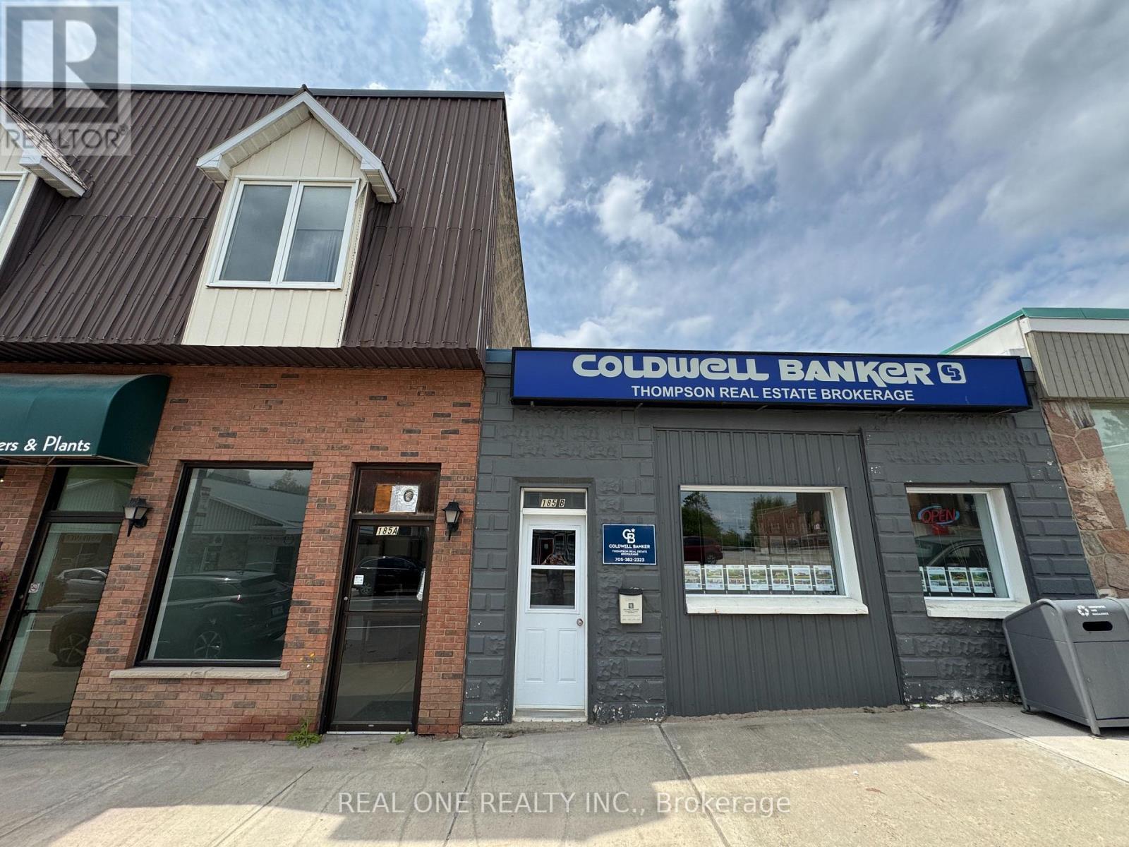 185 Ontario Street Property Photo 3