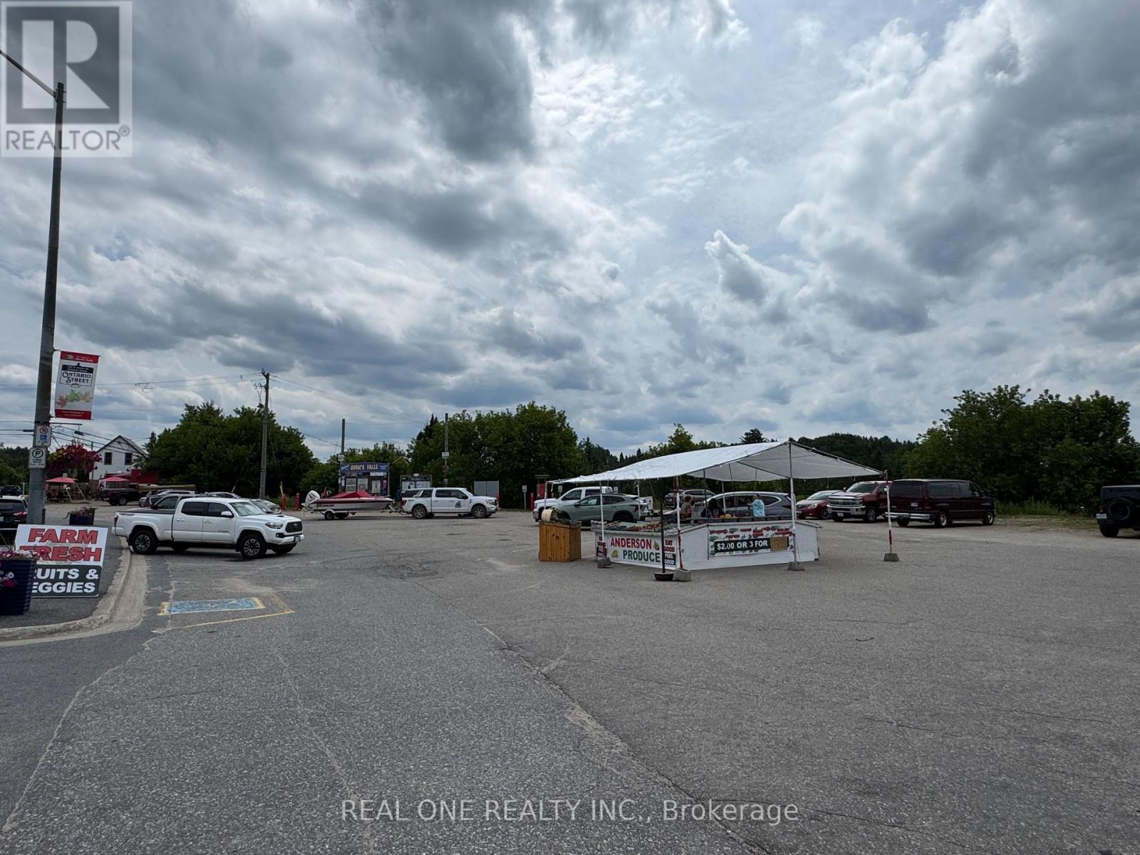 185 Ontario Street Property Photo 11
