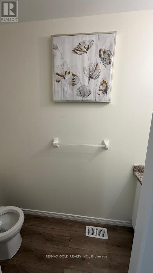 5 West Mill Street Property Photo 12