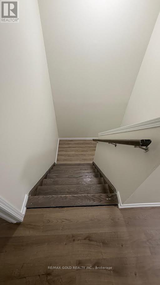 5 West Mill Street Property Photo 18