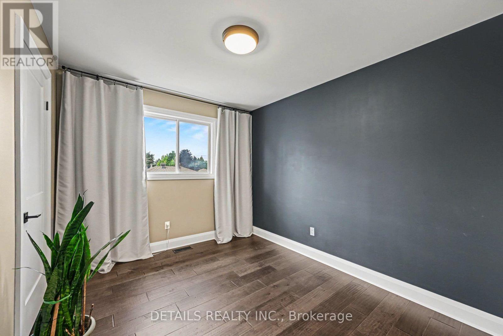 7 Isabella Street Property Photo 20