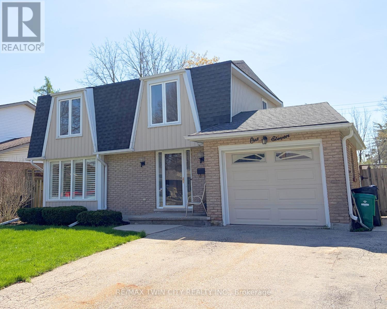 111 MANOR DRIVE Property Photo 1