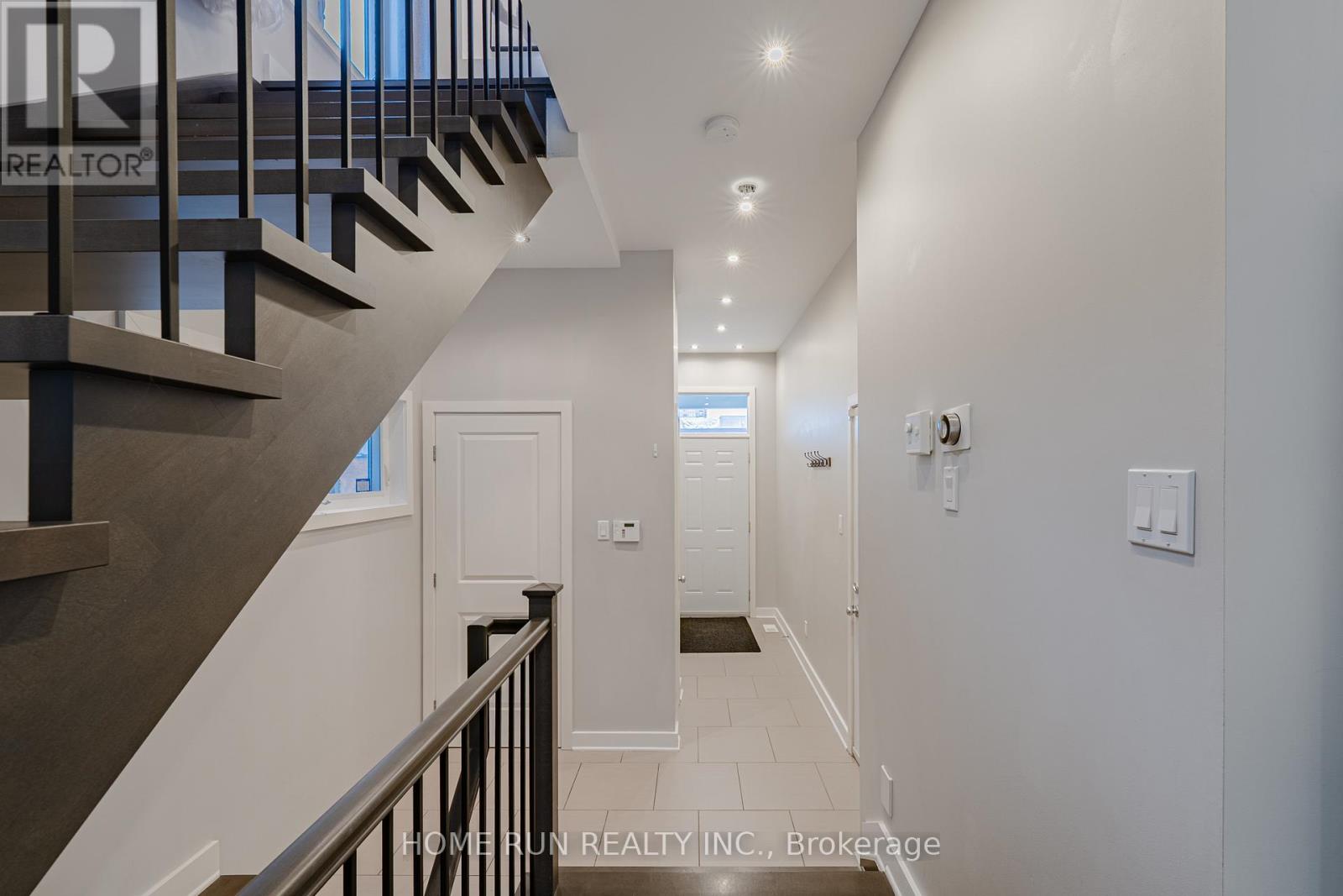 14 Camil Street Property Photo 22
