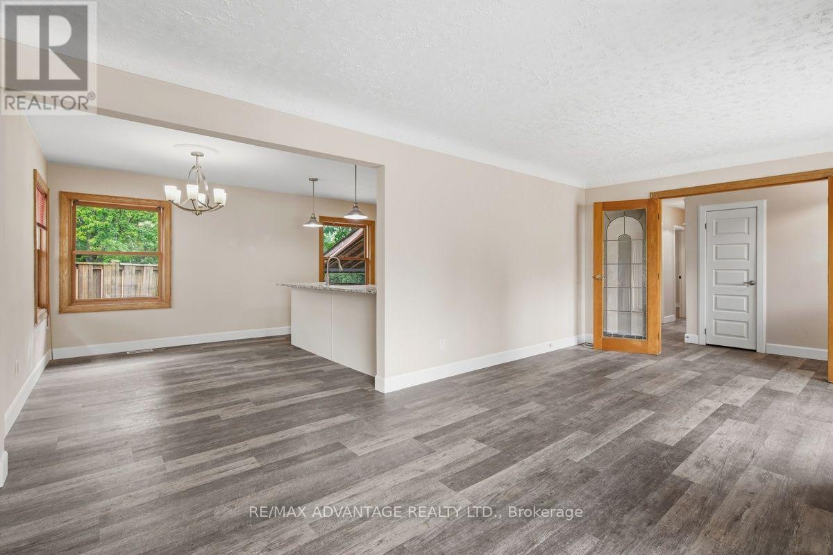 367 Brock Street Property Photo 9