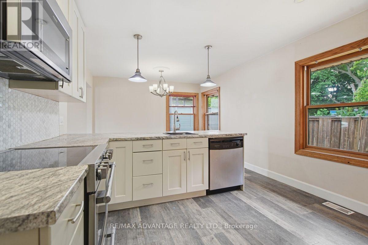 367 Brock Street Property Photo 16
