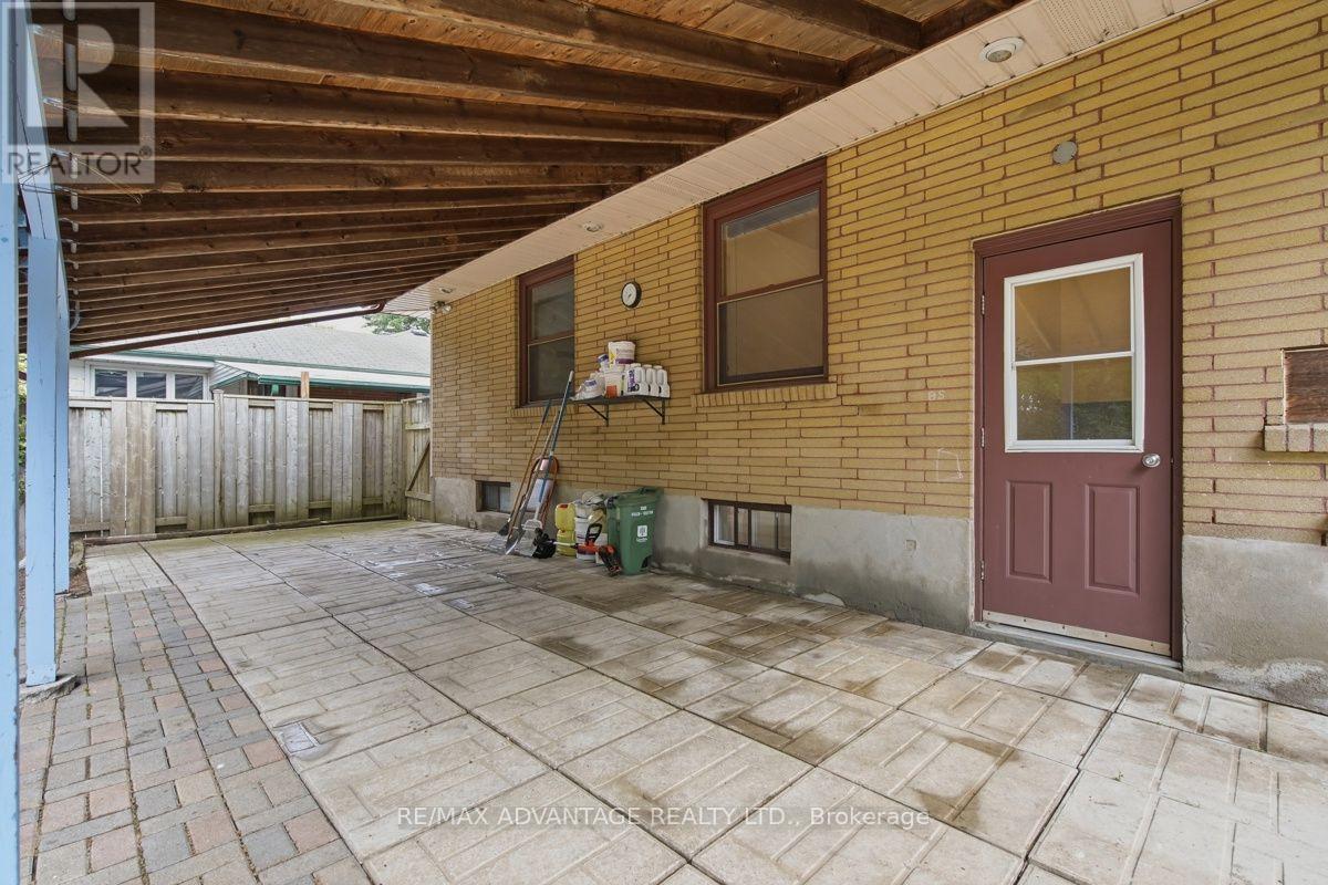 367 Brock Street Property Photo 32