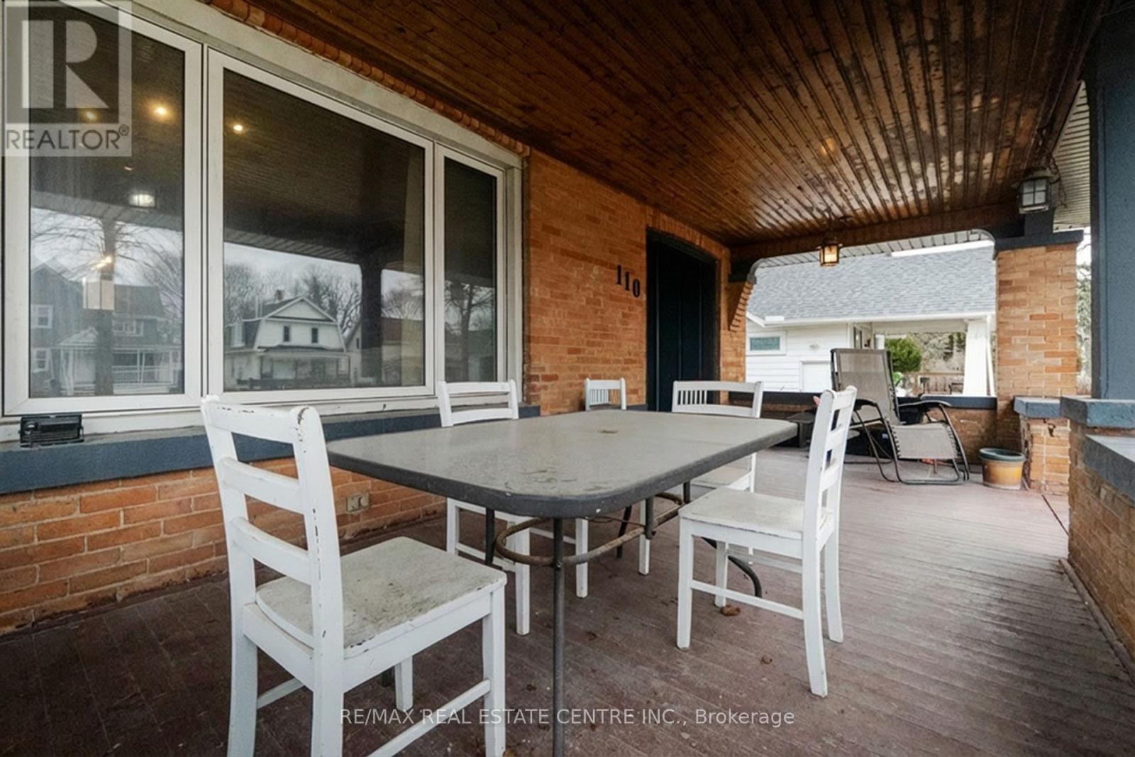 110 Lacroix Street Property Photo 2