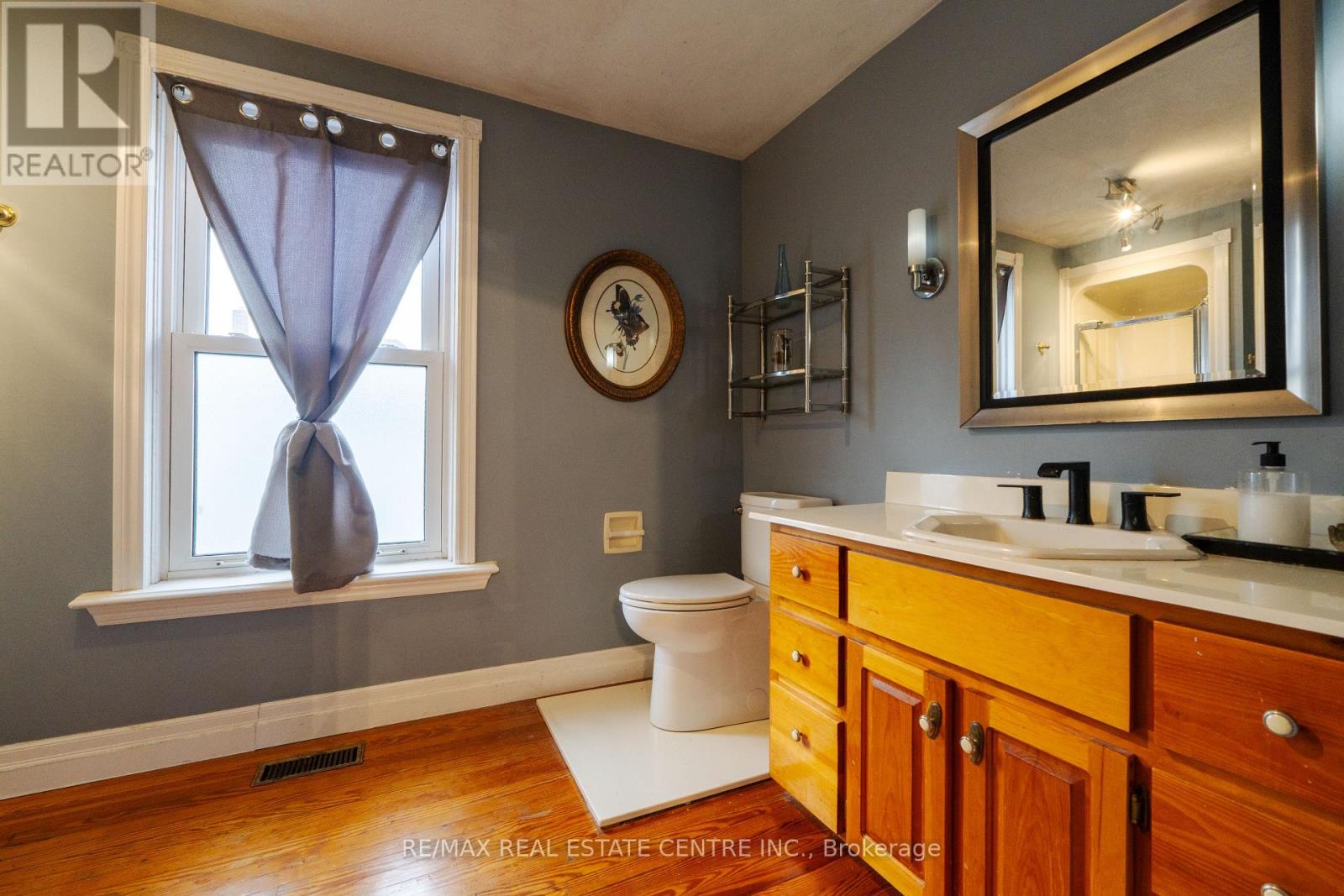 110 Lacroix Street Property Photo 14