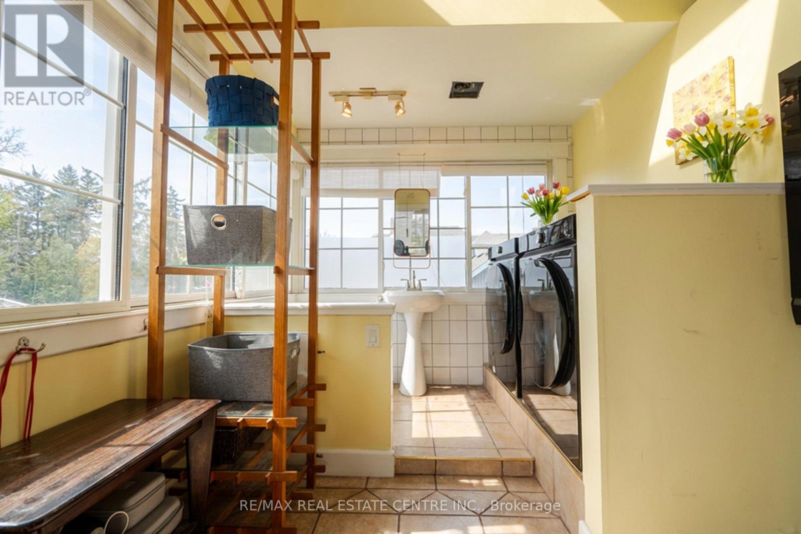 110 Lacroix Street Property Photo 16