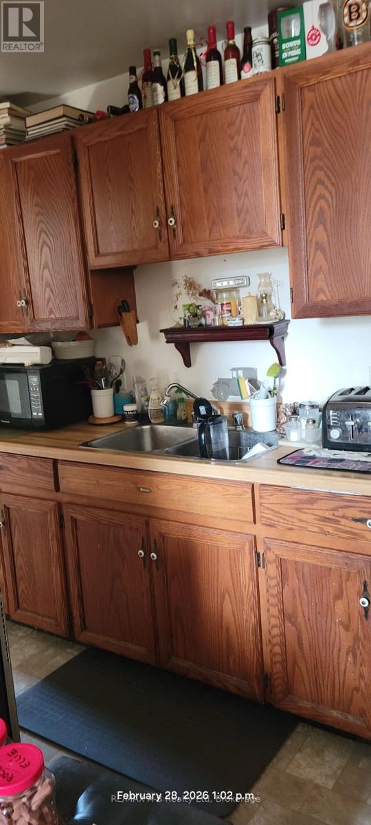 307 Erie Street Property Photo 7