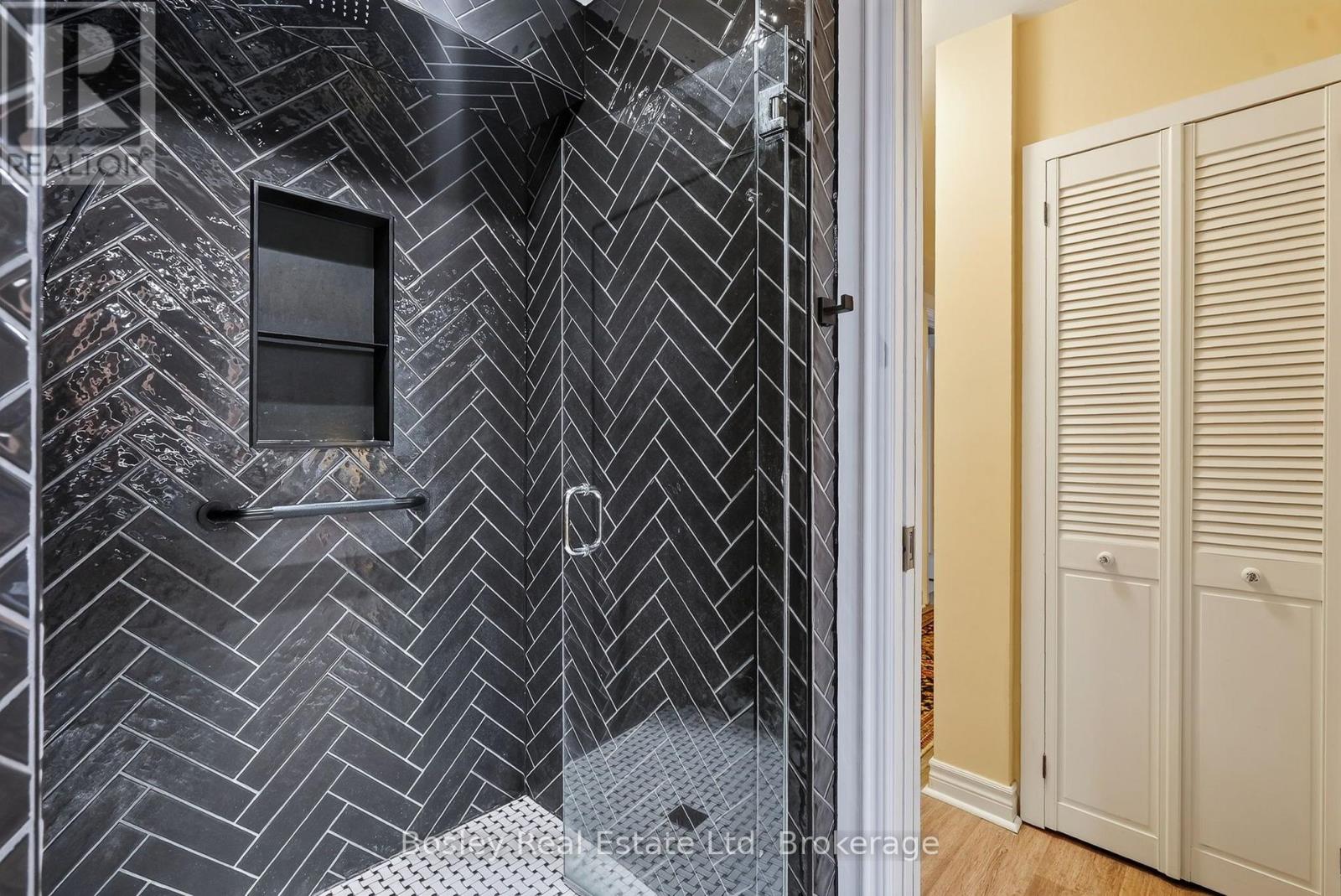 4 Baldwin Street Property Photo 29