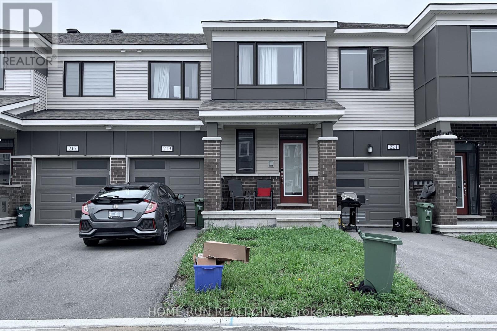 219 BILLRIAN CRESCENT Property Photo 1