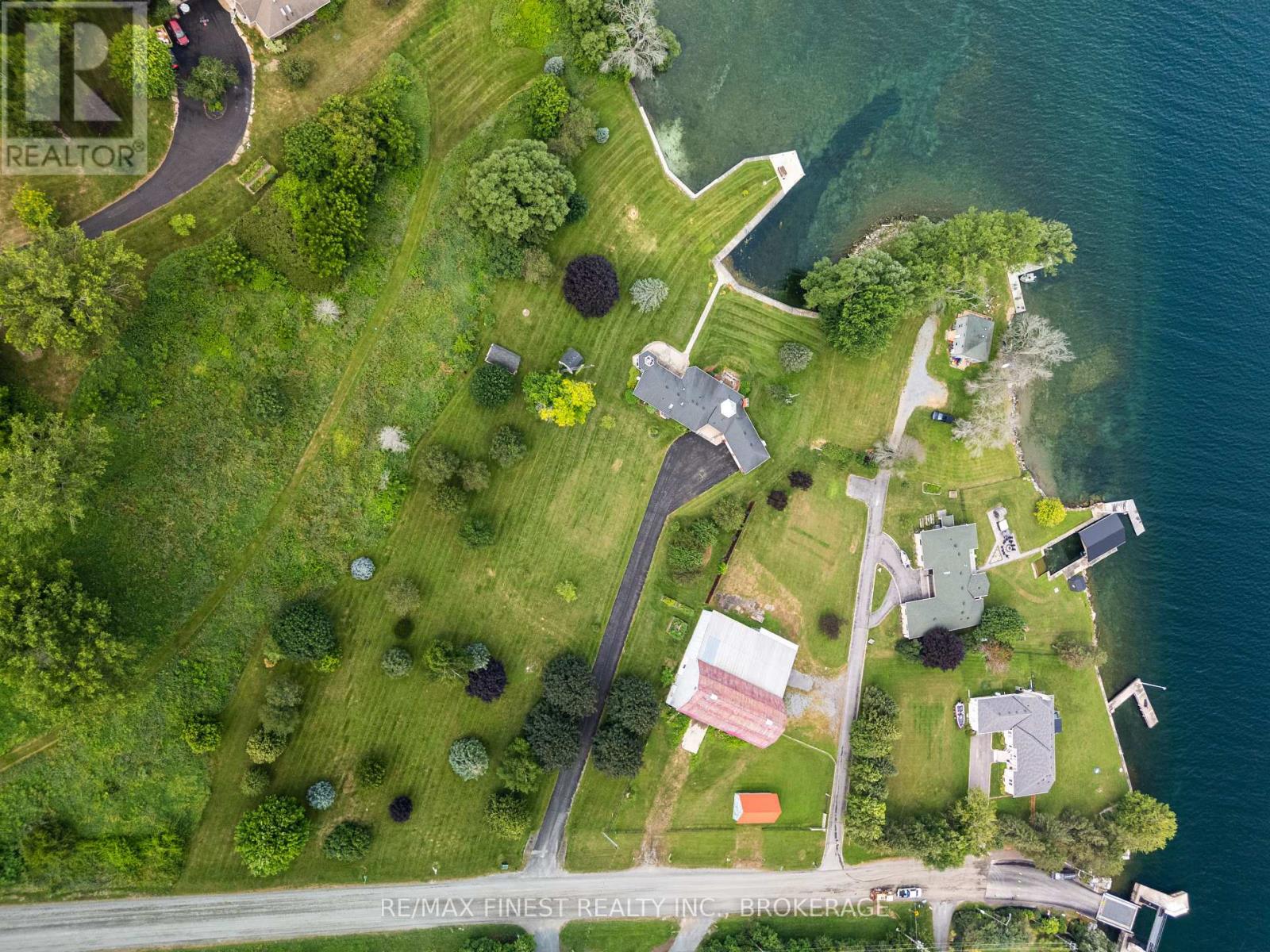 32 Howe Island Drive Property Photo 43