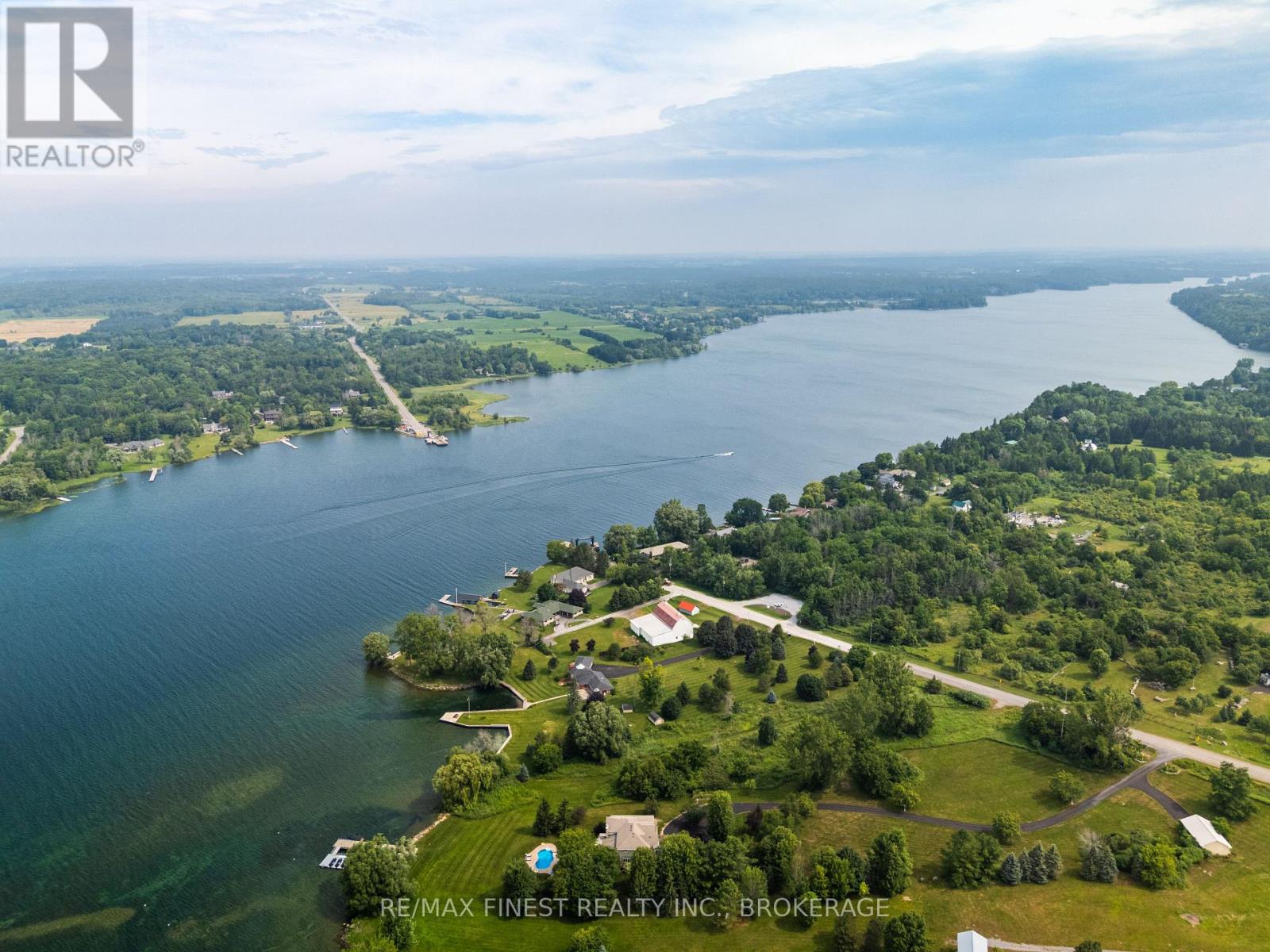 32 Howe Island Drive Property Photo 49
