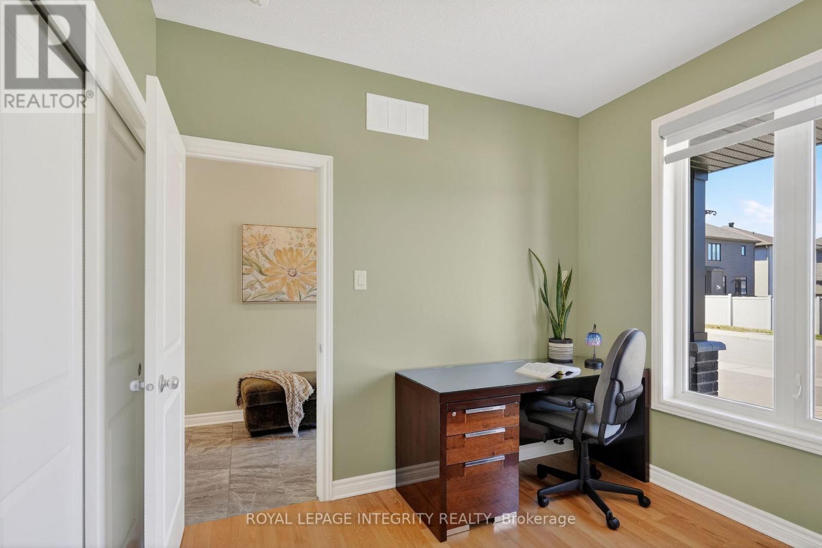 724 Parade Drive Property Photo 5