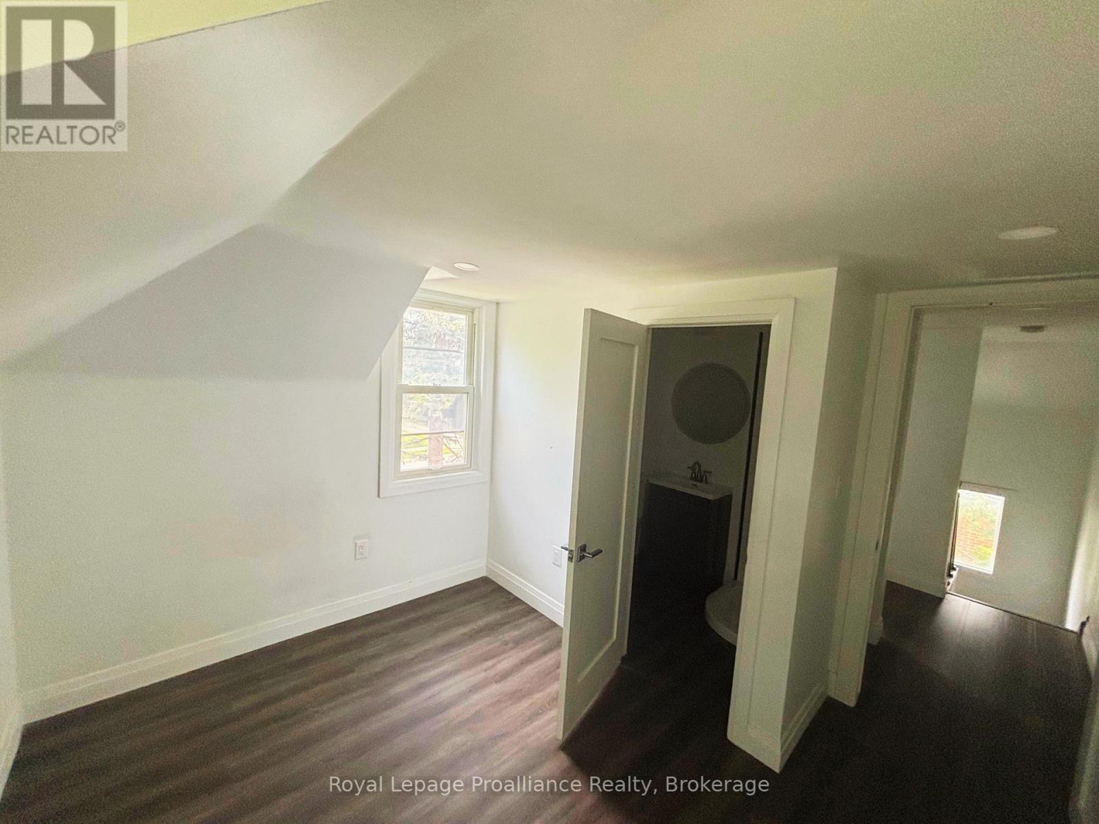 18 Ritchie Avenue Property Photo 11