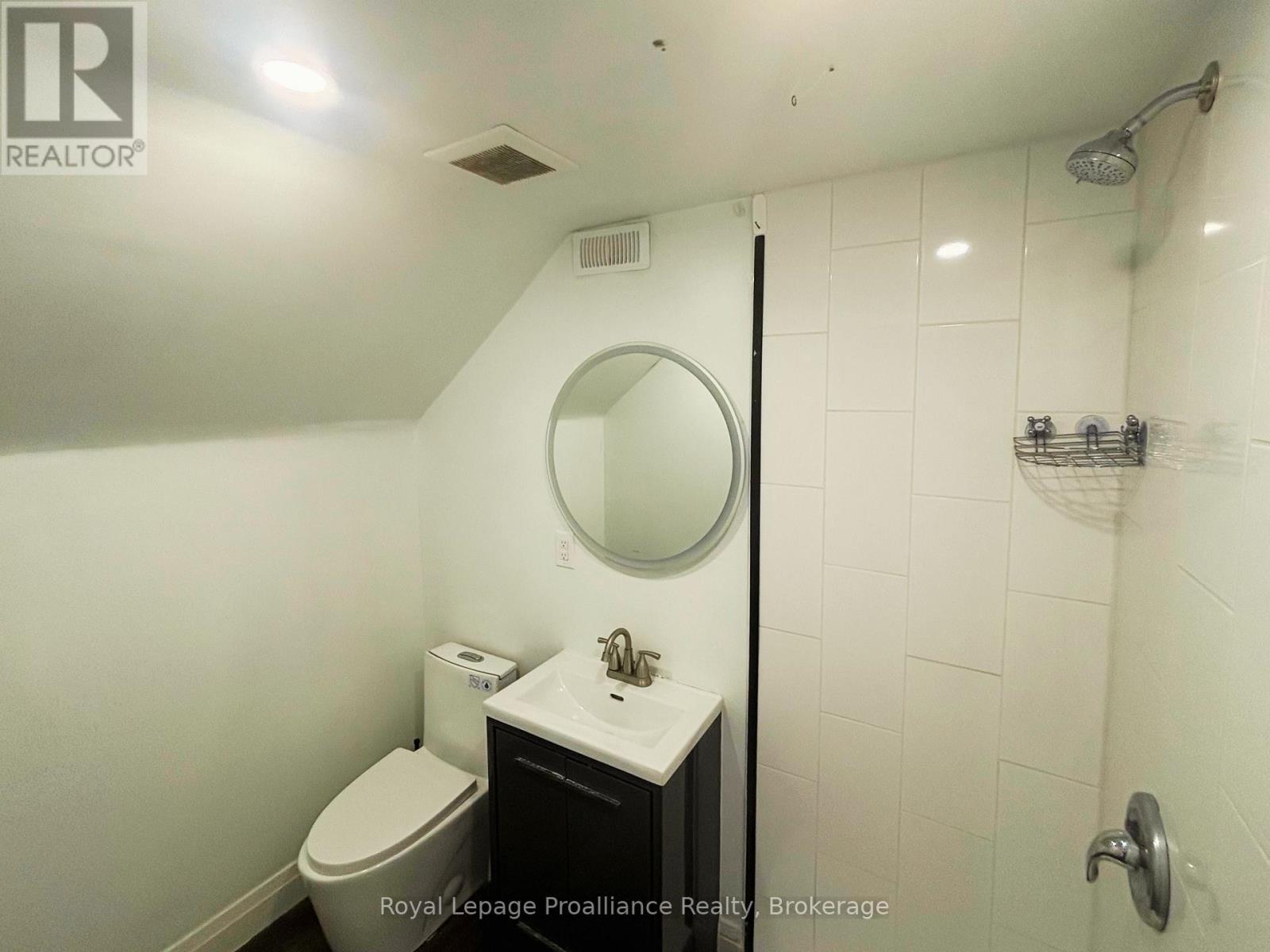 18 Ritchie Avenue Property Photo 12