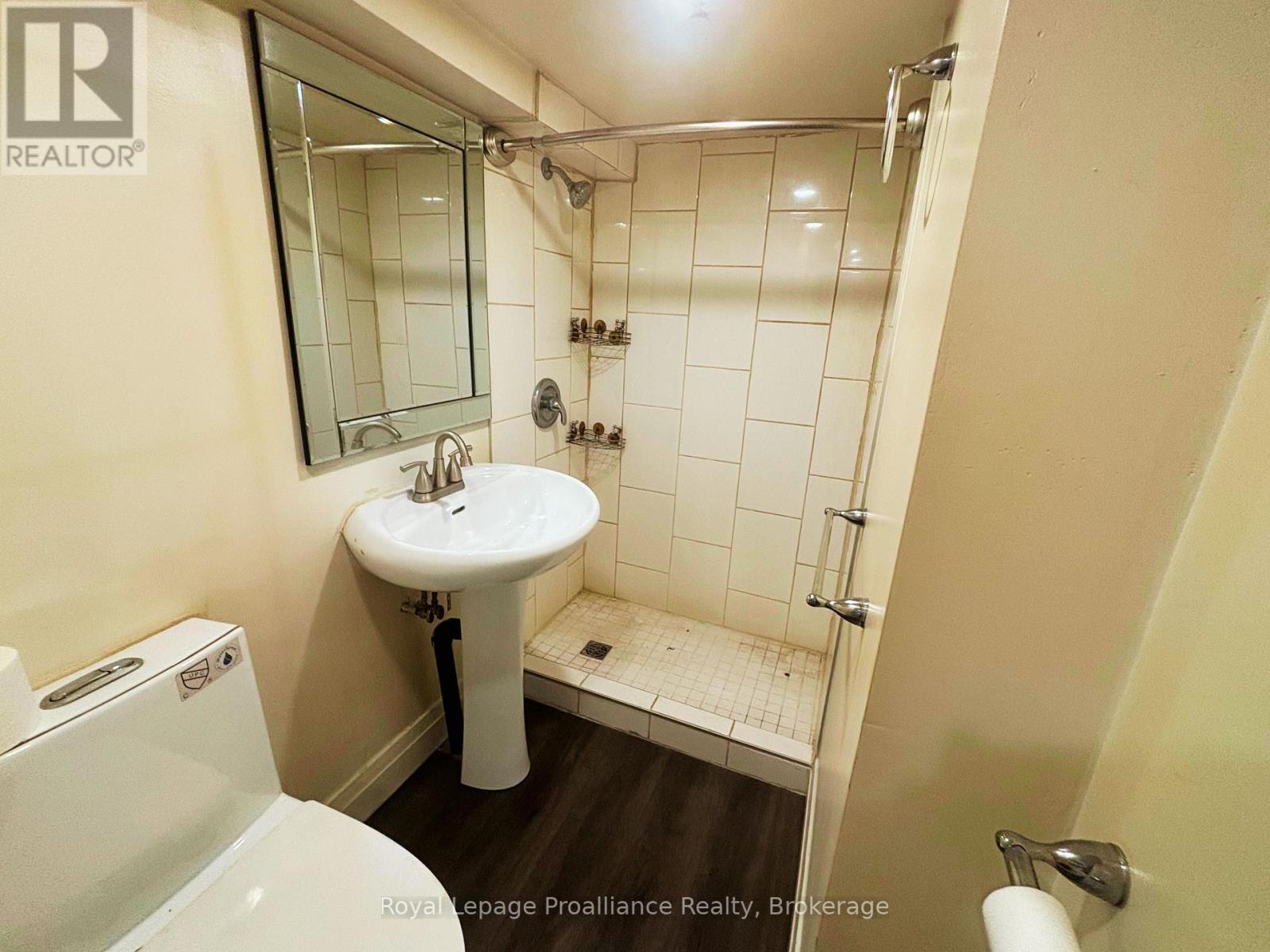 18 Ritchie Avenue Property Photo 17