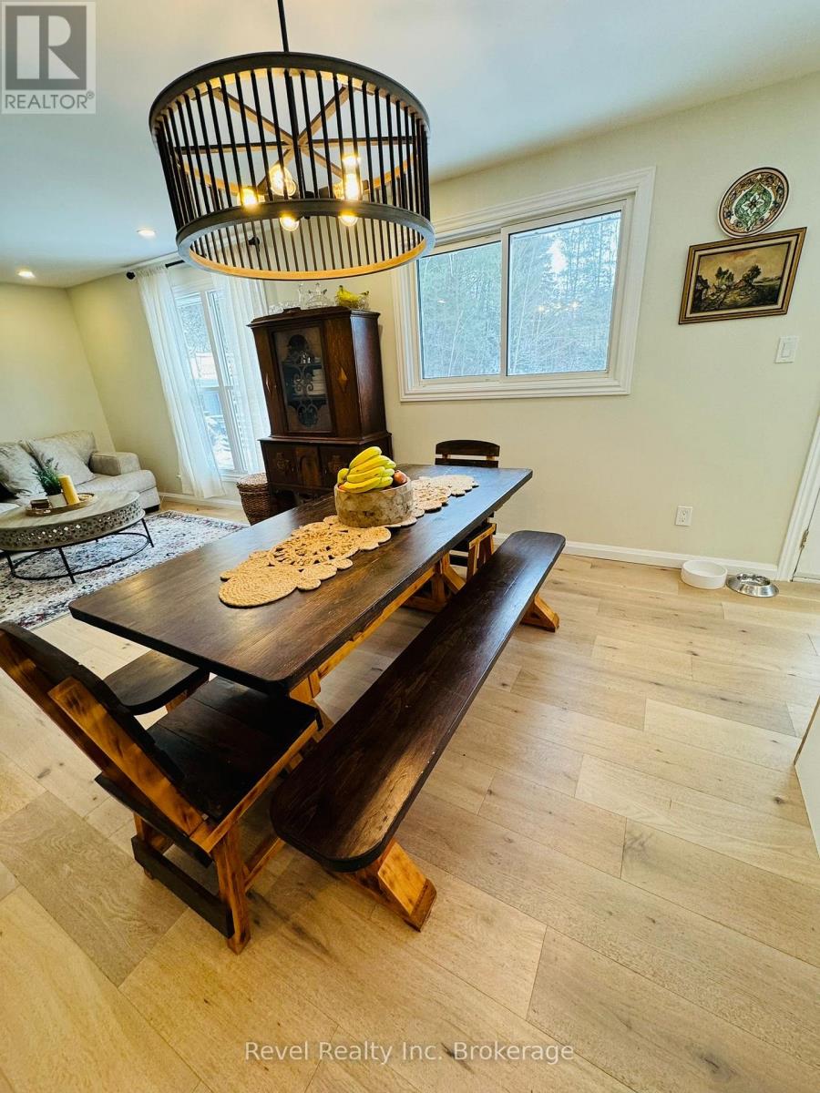 541 Donald Street Property Photo 11