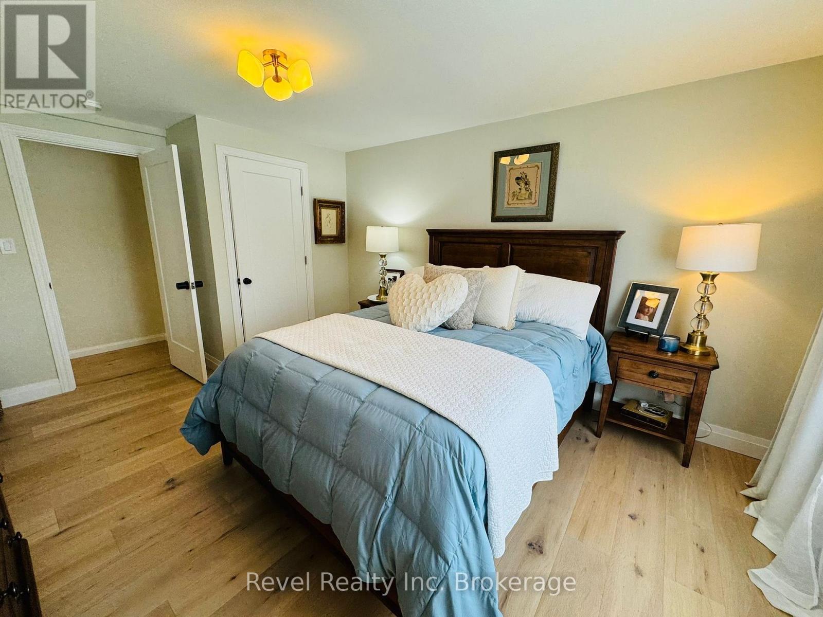 541 Donald Street Property Photo 12